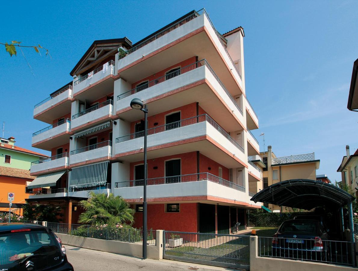Maestrale Canova Apartments Caorle Ngoại thất bức ảnh