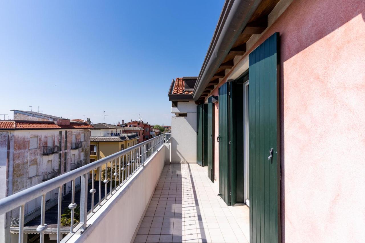 Maestrale Canova Apartments Caorle Ngoại thất bức ảnh